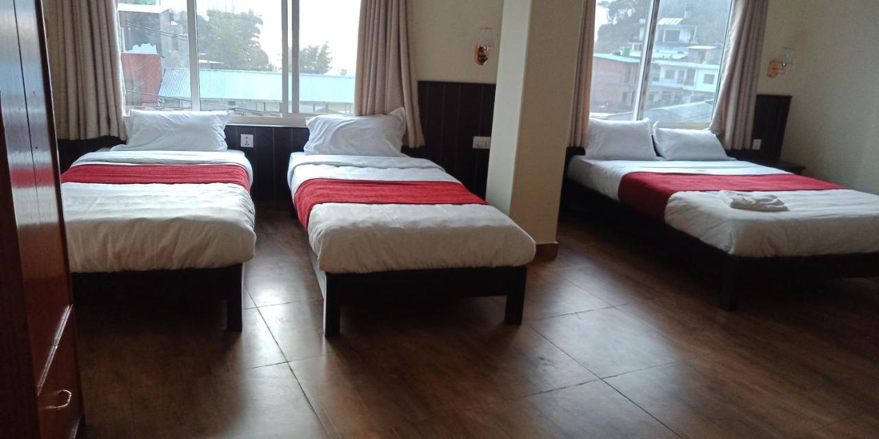 Hotel Fewa Dream ポカラ エクステリア 写真